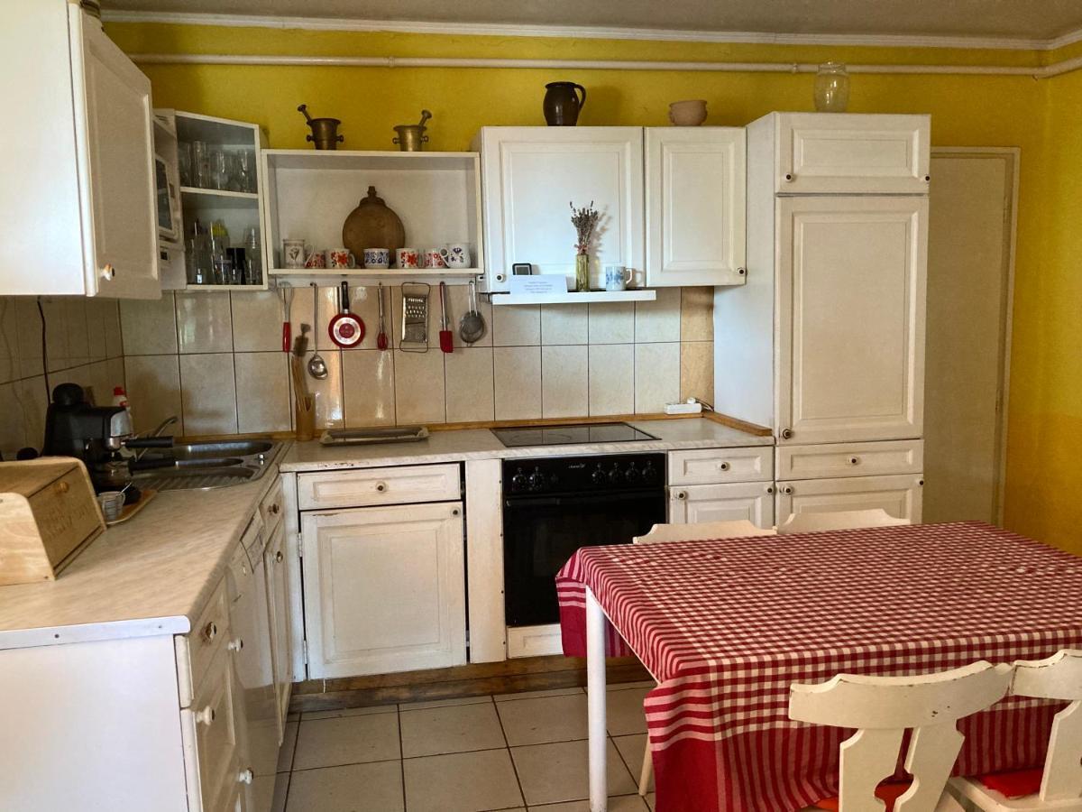 Leander Vendeghaz Appartement Gyöngyös Buitenkant foto